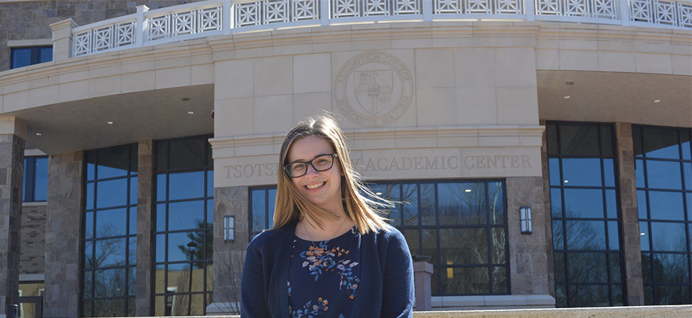 Chloe Amour '21