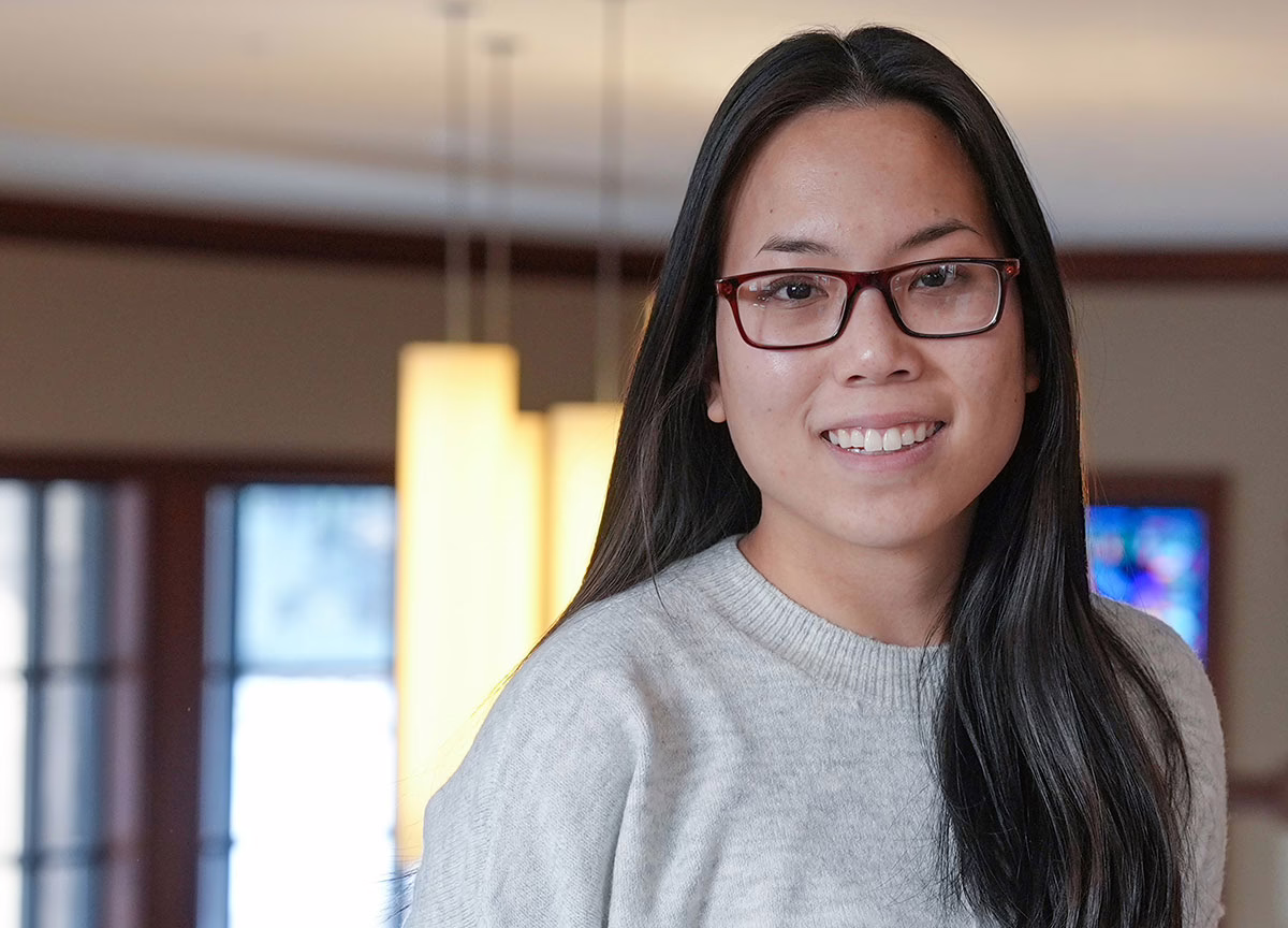 Headshot of Lindsey Kuniewich