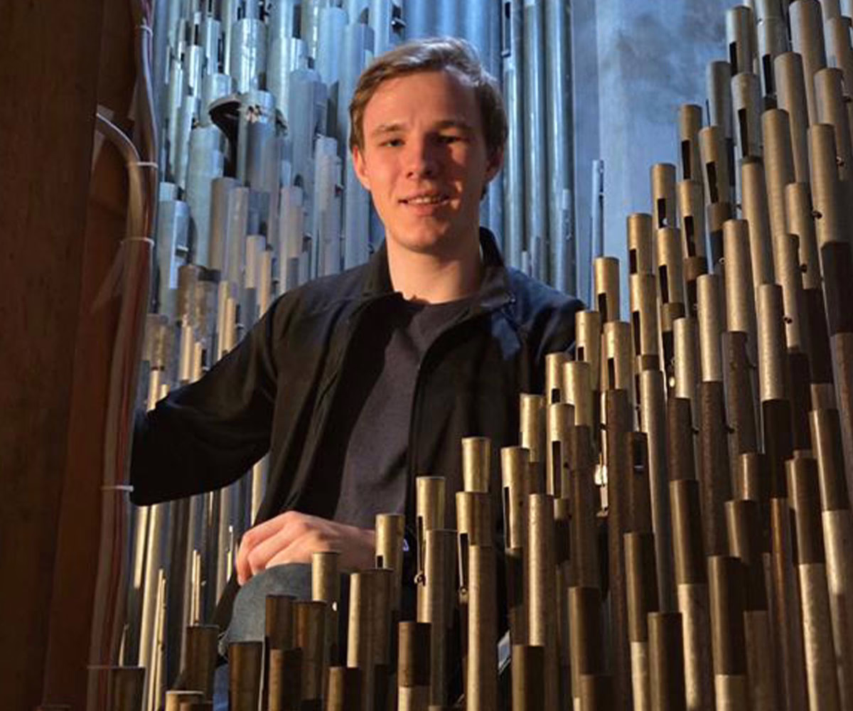 Headshot of John Roper