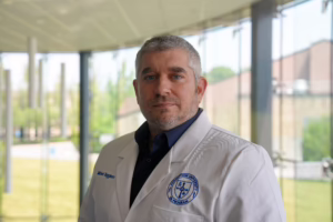 Portrait Picture of Michael Ruggiero