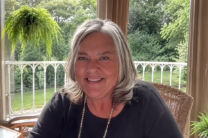 Portrait Picture of Kelly Sullivan